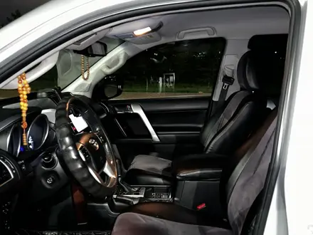 Toyota Land Cruiser Prado 2017 года за 26 000 000 тг. в Астана – фото 9