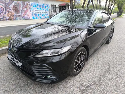 Toyota Camry 2023 года за 16 400 000 тг. в Алматы – фото 7