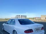 Mercedes-Benz E 320 2000 года за 6 400 000 тг. в Уральск – фото 3