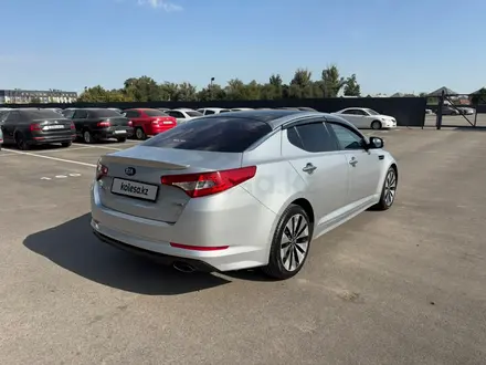 Kia K5 2011 года за 5 475 800 тг. в Алматы – фото 4