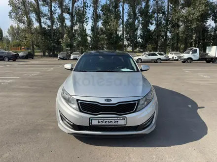 Kia K5 2011 года за 5 475 800 тг. в Алматы – фото 2