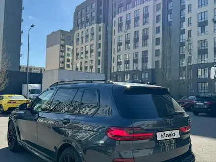 BMW X7 2021 года за 35 500 000 тг. в Астана – фото 4
