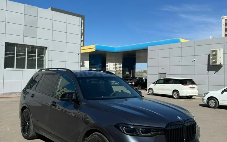 BMW X7 2021 года за 35 500 000 тг. в Астана