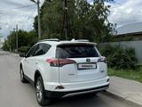 Toyota RAV4 2017 годаүшін12 500 000 тг. в Астана – фото 5