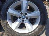 Диски на БМВ Х5 R 18, с зимними шинами шипованные 255/55/18 за 220 000 тг. в Шымкент