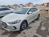 Hyundai Elantra 2017 годаfor8 100 000 тг. в Актау