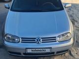 Volkswagen Golf 2003 годаүшін2 600 000 тг. в Актау