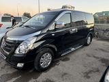 Hyundai Starex 2017 года за 8 200 000 тг. в Актобе