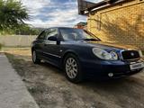 Hyundai Sonata 2004 года за 2 200 000 тг. в Актобе – фото 2