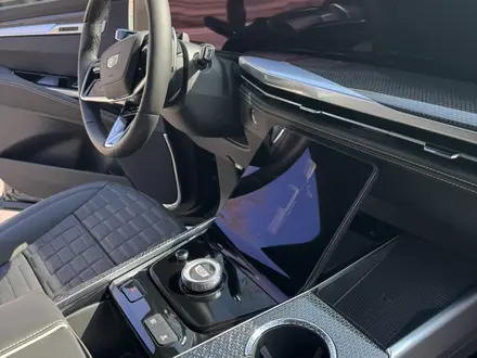 Cadillac Escalade 2025 года за 90 000 000 тг. в Алматы – фото 14