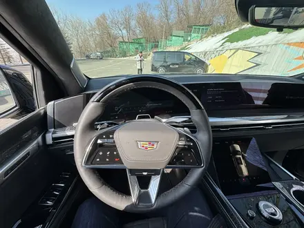 Cadillac Escalade 2025 года за 90 000 000 тг. в Алматы – фото 12