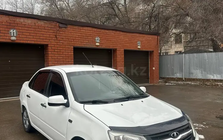 ВАЗ (Lada) Granta 2190 2013 года за 2 500 000 тг. в Уральск