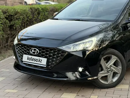 Hyundai Accent 2020 года за 7 100 000 тг. в Алматы – фото 2