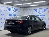 Toyota Camry 2013 года за 10 250 000 тг. в Шымкент – фото 3