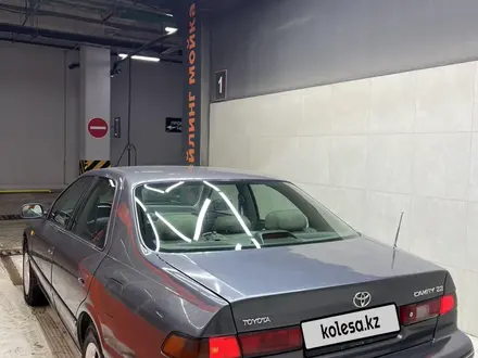 Toyota Camry 2000 года за 4 200 000 тг. в Астана – фото 16