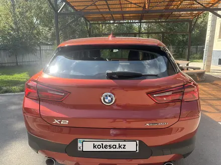 BMW X2 2018 года за 18 200 000 тг. в Алматы – фото 2