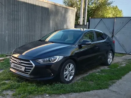 Hyundai Elantra 2017 года за 6 200 000 тг. в Актобе – фото 3