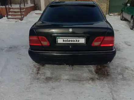 Mercedes-Benz E 230 1996 года за 1 900 000 тг. в Астана – фото 5