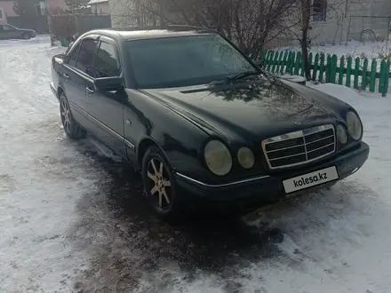 Mercedes-Benz E 230 1996 года за 1 900 000 тг. в Астана – фото 7