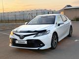 Toyota Camry 2019 года за 12 000 000 тг. в Уральск