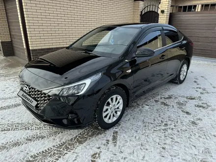 Hyundai Accent 2022 года за 8 250 000 тг. в Караганда