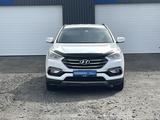 Hyundai Santa Fe 2017 годаfor9 500 000 тг. в Астана – фото 2