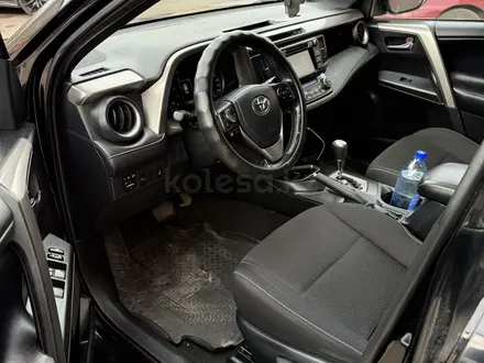 Toyota RAV4 2018 года за 9 900 000 тг. в Астана – фото 13