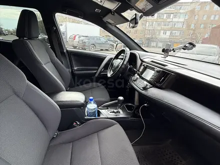 Toyota RAV4 2018 года за 9 900 000 тг. в Астана – фото 20