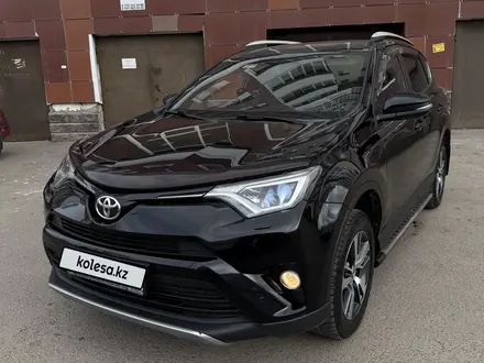 Toyota RAV4 2018 года за 9 900 000 тг. в Астана – фото 4