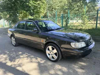 Audi 100