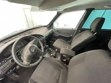 Chevrolet Niva 2016 года за 3 750 000 тг. в Шымкент – фото 7