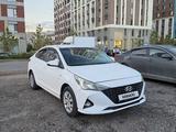Hyundai Accent 2022 года за 6 000 000 тг. в Астана – фото 3