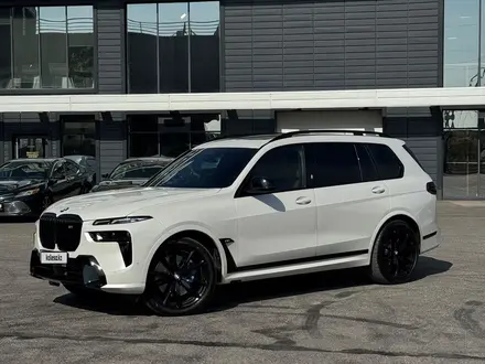 BMW X7 2023 года за 68 000 000 тг. в Шымкент