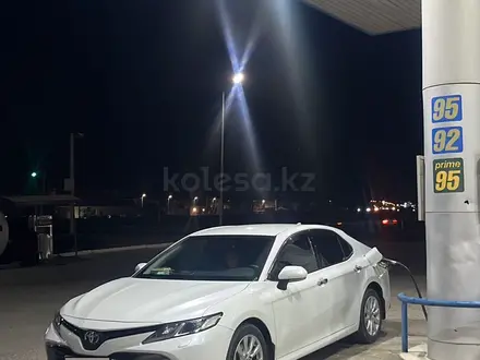 Toyota Camry 2018 года за 12 200 000 тг. в Актау – фото 6