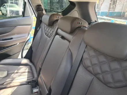 Hyundai Santa Fe 2021 года за 14 000 000 тг. в Семей – фото 8