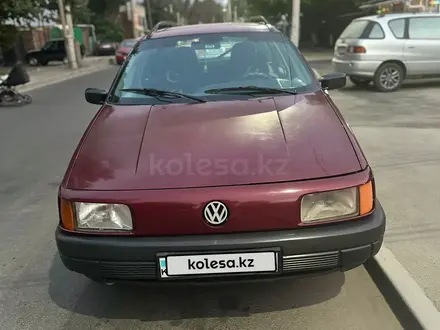Volkswagen Passat 1992 года за 1 300 000 тг. в Алматы – фото 2