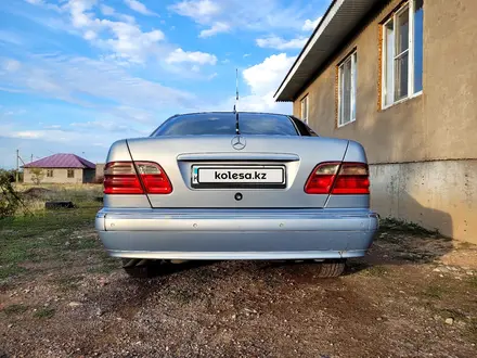 Mercedes-Benz E 280 2000 года за 5 100 000 тг. в Есик – фото 10