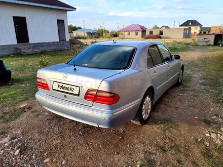 Mercedes-Benz E 280 2000 года за 5 100 000 тг. в Есик – фото 13