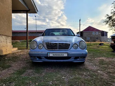 Mercedes-Benz E 280 2000 года за 5 000 000 тг. в Алматы – фото 4