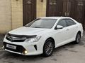 Toyota Camry 2015 года за 9 600 000 тг. в Алматы – фото 2