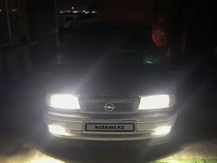 Opel Vectra 1993 года за 750 000 тг. в Актау