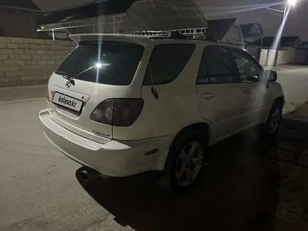 Lexus RX 300 2001 года за 3 350 000 тг. в Жанаозен – фото 4