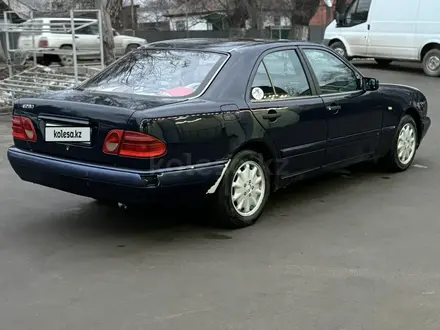 Mercedes-Benz E 230 1997 года за 2 450 000 тг. в Талгар – фото 5