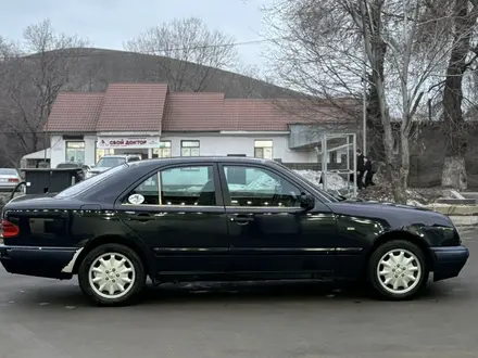 Mercedes-Benz E 230 1997 года за 2 450 000 тг. в Талгар – фото 7