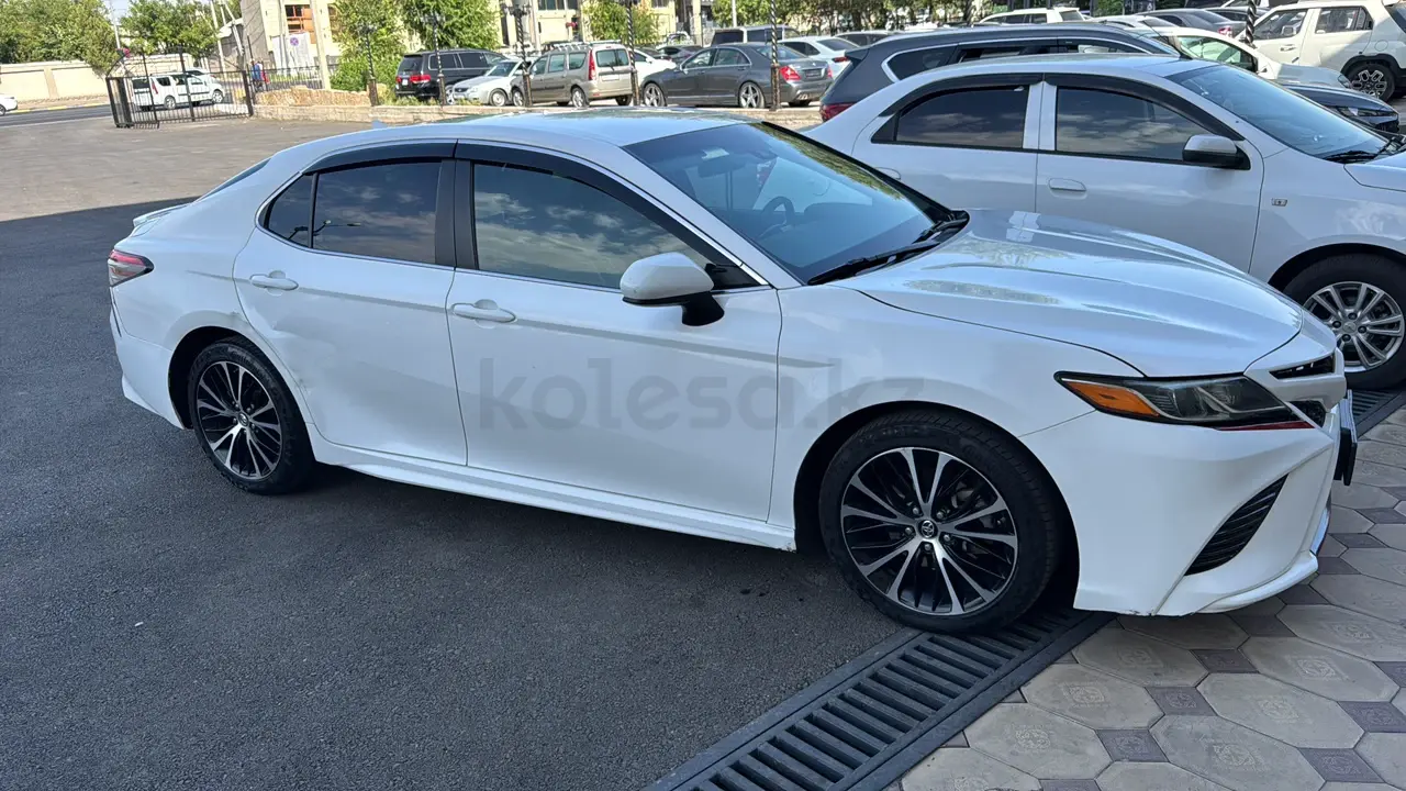 Toyota Camry, 2019