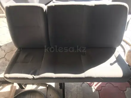 3 ряда сидений, сиденья за 99 000 тг. в Алматы – фото 3
