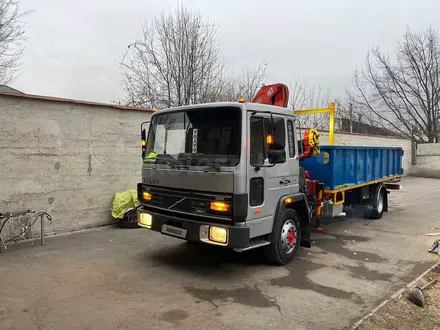 Volvo  FL 1988 года за 15 500 000 тг. в Алматы