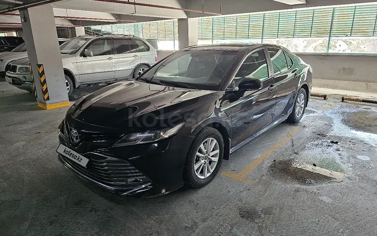 Toyota Camry 2019 годаfor11 800 000 тг. в Алматы