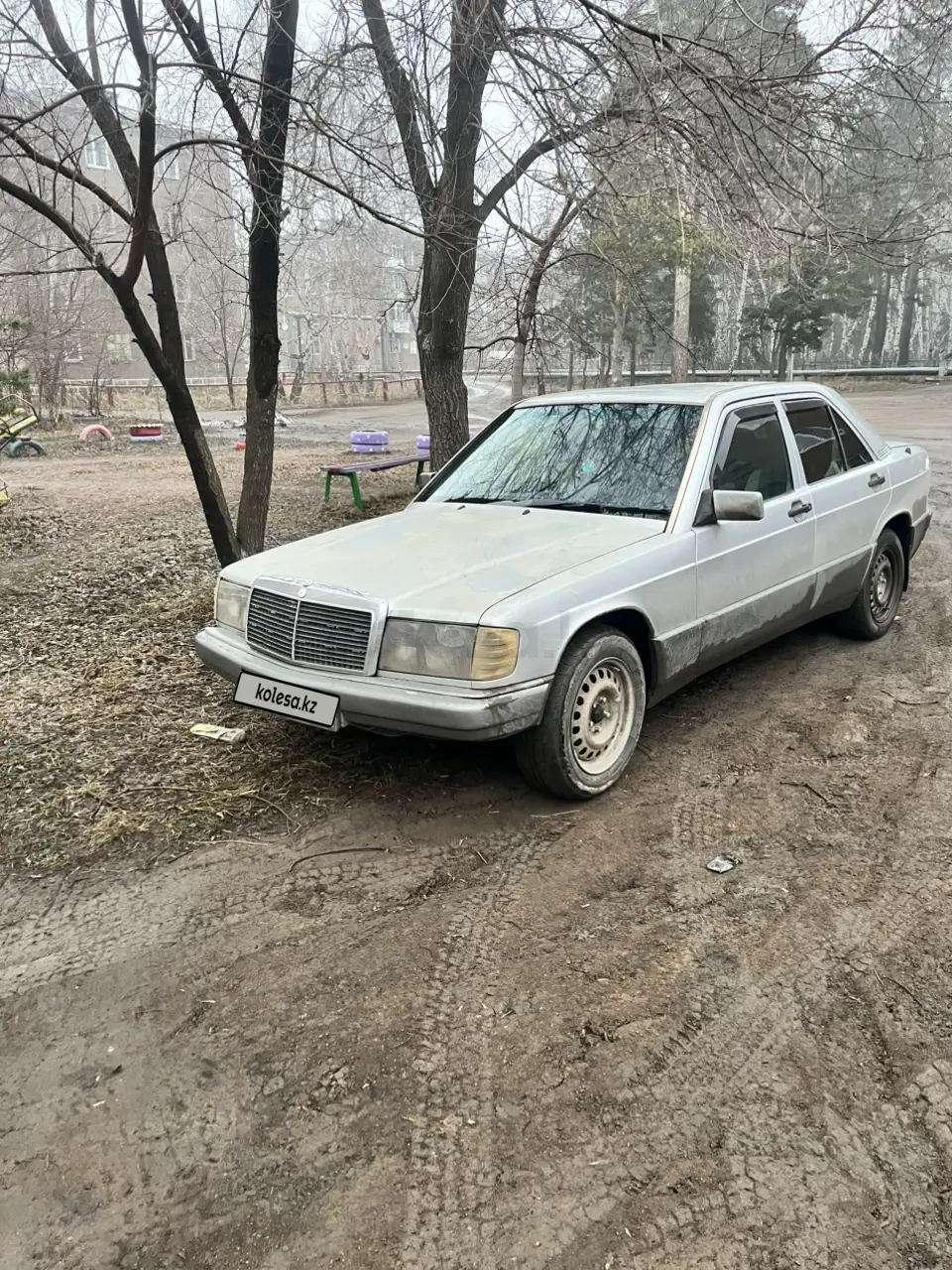 Mercedes-Benz 190, 1992