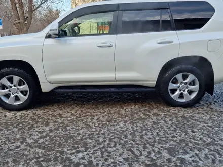 Toyota Land Cruiser Prado 2013 года за 12 600 000 тг. в Актобе – фото 2